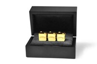 Ultra-Luxe Gambling Pieces Image 2
