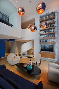 Multi-Level Loft Residences Image 2