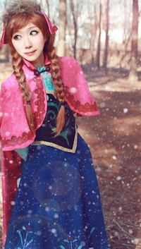 Disney Ice Queen Costumes Image 7