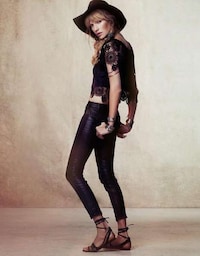 Music-Loving Hippie Lookbooks Image 2