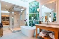 Decadent Ocean Front Abodes Image 4