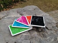 Smartphone-Connected Wallets Image 4