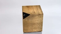 Minimalist Olive Oil Packaging Image 7