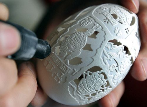 12 Examples of Egg Shell Art