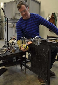Modernist Glassblown Smartphone Amplifiers Image 4