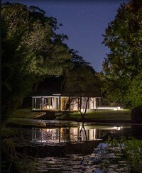 Floating Glass Pavilions Image 4