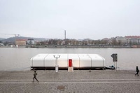 Floating Off-Grid Homes Image 2