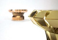 Fan-Like Metal Tables Image 4