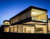 Cantilevered Balcony Abodes Image 3