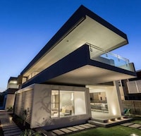 Cantilevered Balcony Abodes Image 4