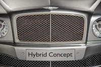 Futuristic Hybrid Cars Image 5