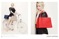 Fresh-Faced Celeb Lookbooks Image 5