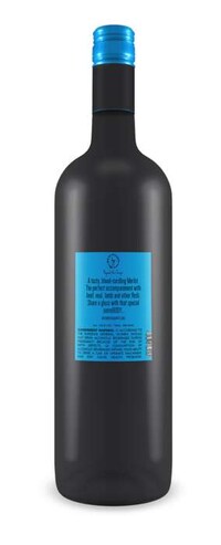 Inkblot Skull Wine Packaging Image 2