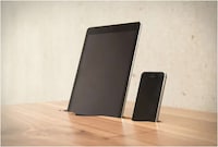 Tidy Minimalist Tech Desks Image 4