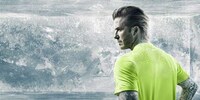 Metal-Infused Athletic Apparel Image 7