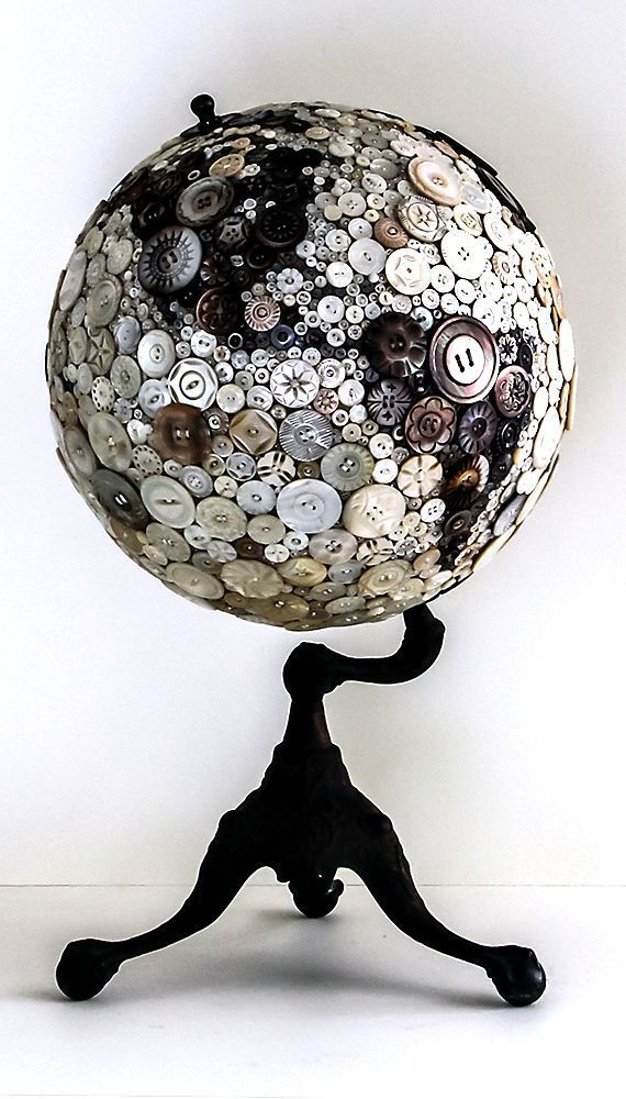 Seamstress-Inspired Planetary Office Decor Image 2