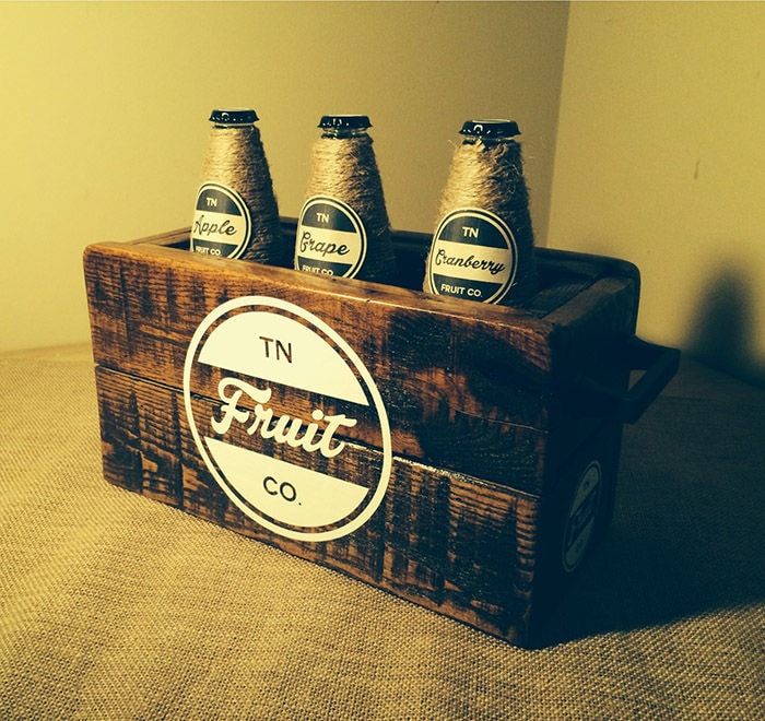 Retro Wood Packaging