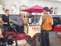 Bike-Powered Coffee Carts Image 5