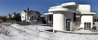 Star-Shaped Housing Image 2