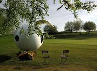 Orb-Shaped Treehouses Image 6