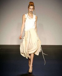 Chic Gothic Fashion Image 4
