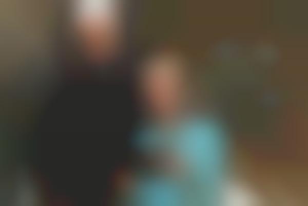 Social Media-Connected Photo Frames