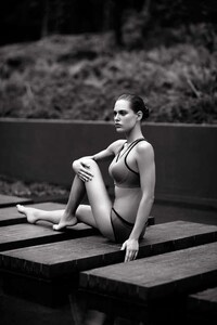 Flexible Yoga Sports Bras Image 2