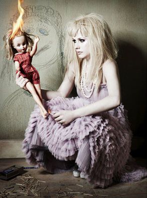 48 Avril Lavigne Looks