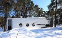 Contemporary Mountainside Residences Image 2