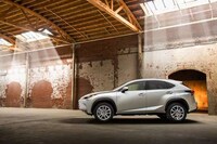 Turbocharged Luxury Crossovers Image 8