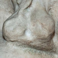 Statue Testicle Photography Image 3