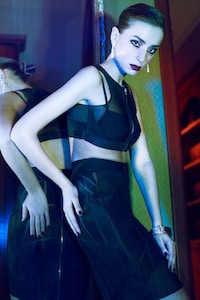 Darkly Vibrant Hosiery Ads Image 2