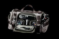 Water-Resistant Camera Cases Image 2