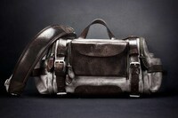 Water-Resistant Camera Cases Image 3
