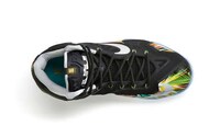 Tropical Wetland-Inspired Shoes Image 5