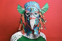 Extravagant Mask Photography Image 3