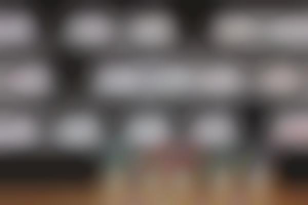 Dialogue-Provoking Installations : the conversation wall