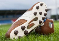Luxurious Leather Soccer Boots Image 3