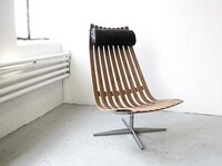 Fence-Like Loungers Image 3