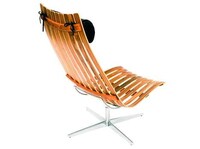 Fence-Like Loungers Image 4