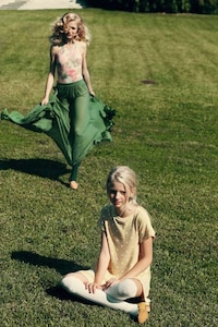 Dreamy Picnic Lookbooks Image 4