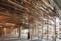 Suspended Splinter Staircases Image 4