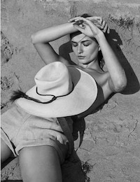 Minimal Easygoing Editorials Image 7