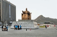 Korean Divide Photos Image 6