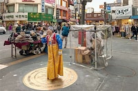 Korean Divide Photos Image 8