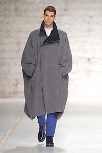 Cocooned Minimalism Runways Image 8