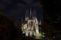 Glittering Facade Memorials Image 3