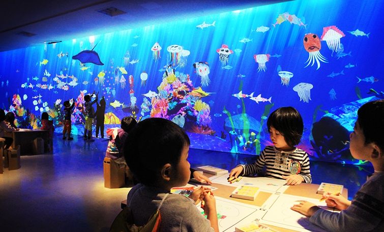 Animated Paper Fish Aquariums