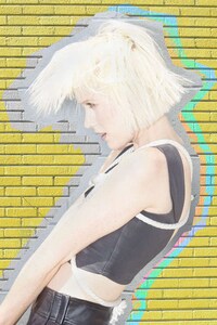 Splashy Graffiti Editorials Image 3