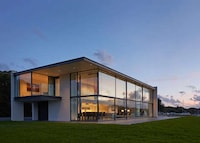 Translucent Yachtsman Abodes Image 2
